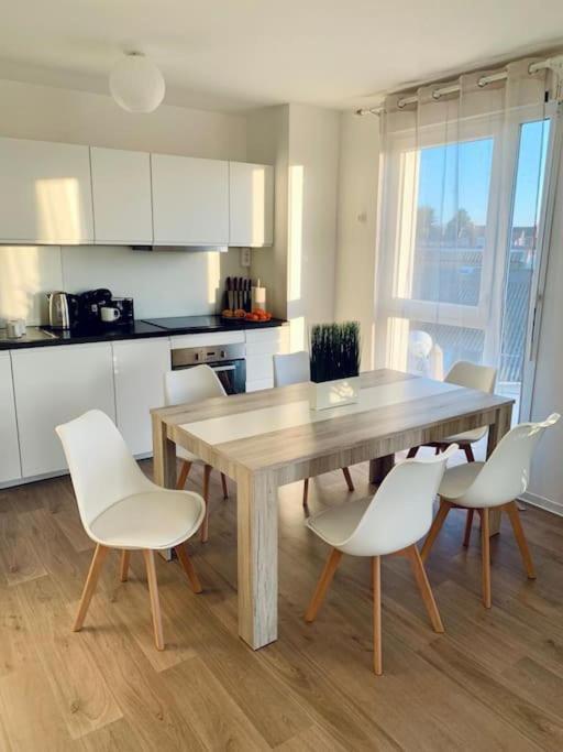Apartamento Pourquoi Notre T3 Avec Parking Est Pour Vous ? Lila Exterior foto